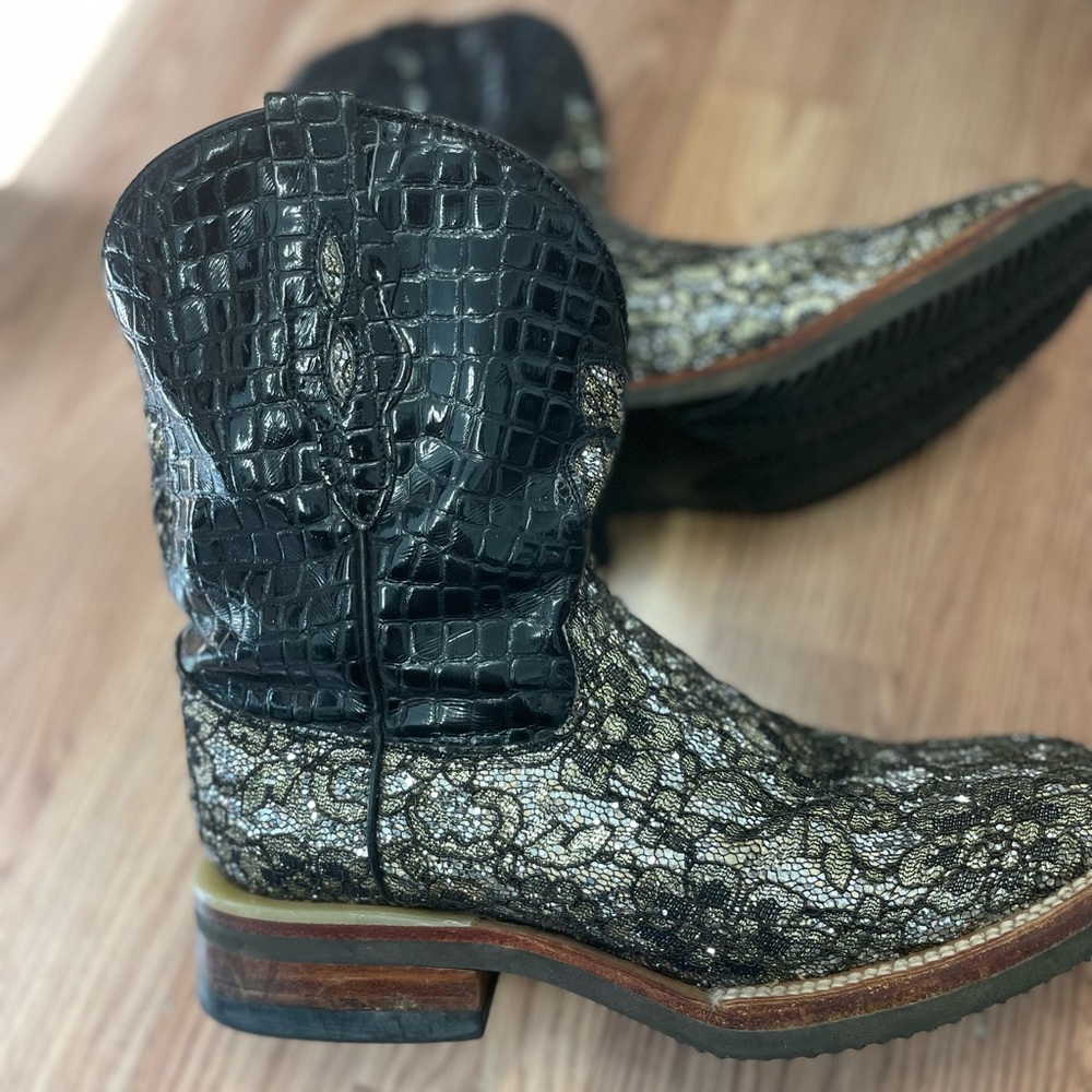 Ferrini black lace and silver glitter square toe cowboy boots. Rubber soles